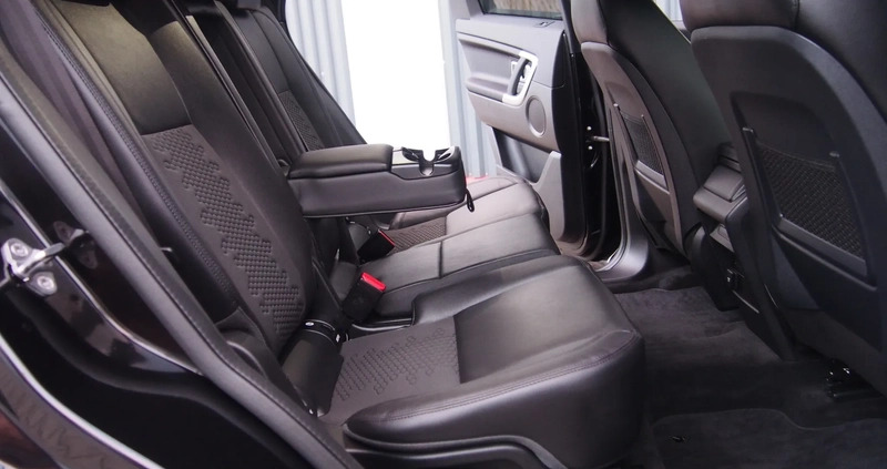 Land Rover Discovery Sport cena 127700 przebieg: 87000, rok produkcji 2019 z Ślesin małe 781